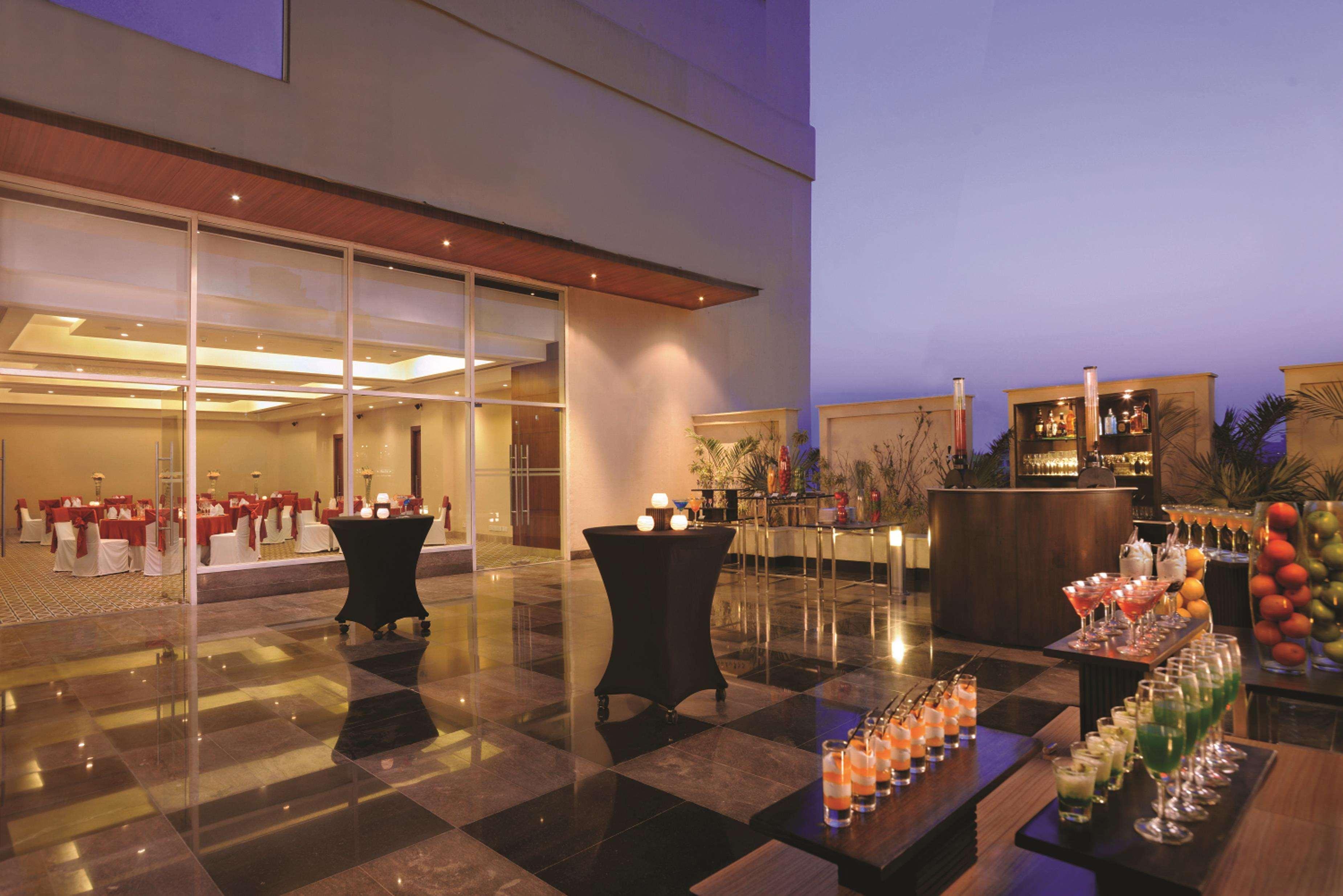 מלון Doubletree By Hilton Gurgaon New Delhi Ncr מראה חיצוני תמונה