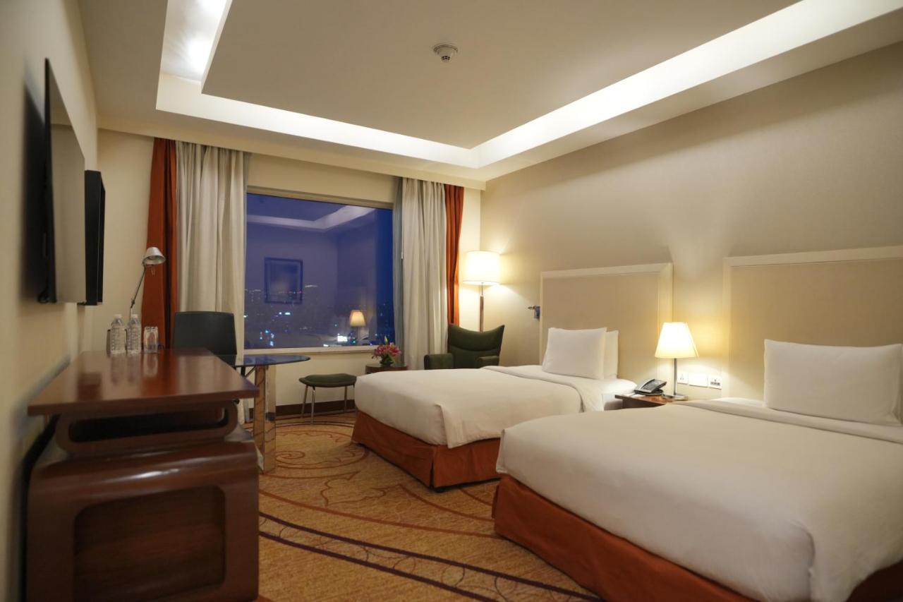 מלון Doubletree By Hilton Gurgaon New Delhi Ncr מראה חיצוני תמונה