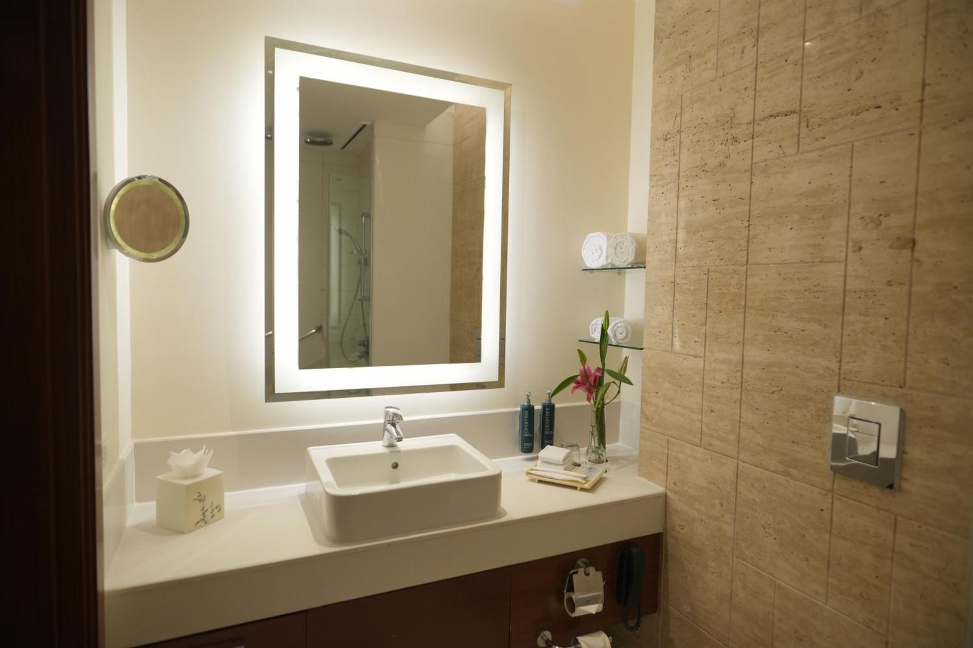 מלון Doubletree By Hilton Gurgaon New Delhi Ncr מראה חיצוני תמונה