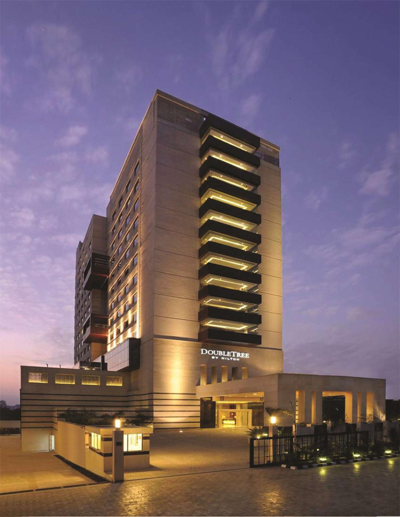 מלון Doubletree By Hilton Gurgaon New Delhi Ncr מראה חיצוני תמונה