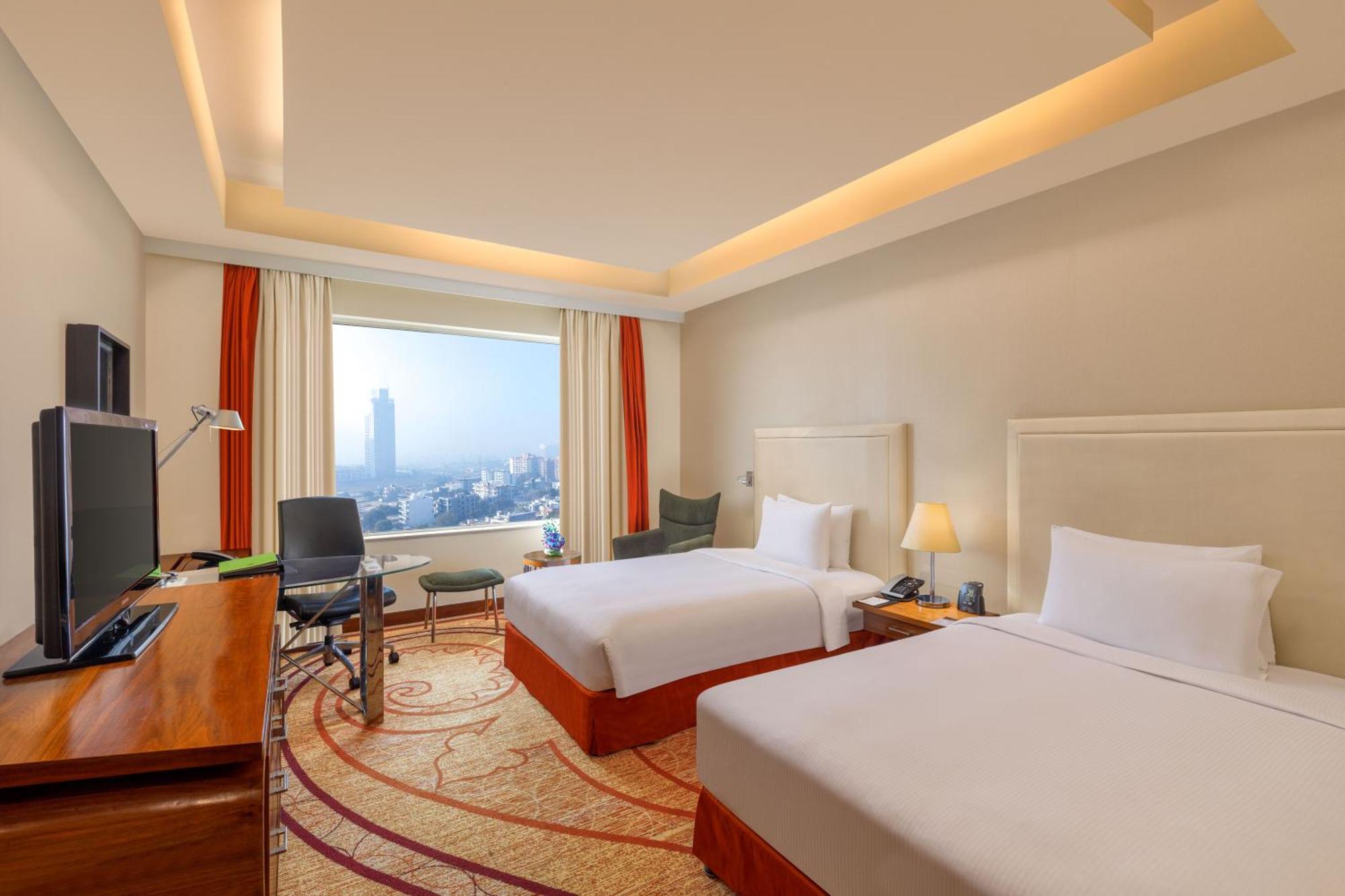 מלון Doubletree By Hilton Gurgaon New Delhi Ncr מראה חיצוני תמונה