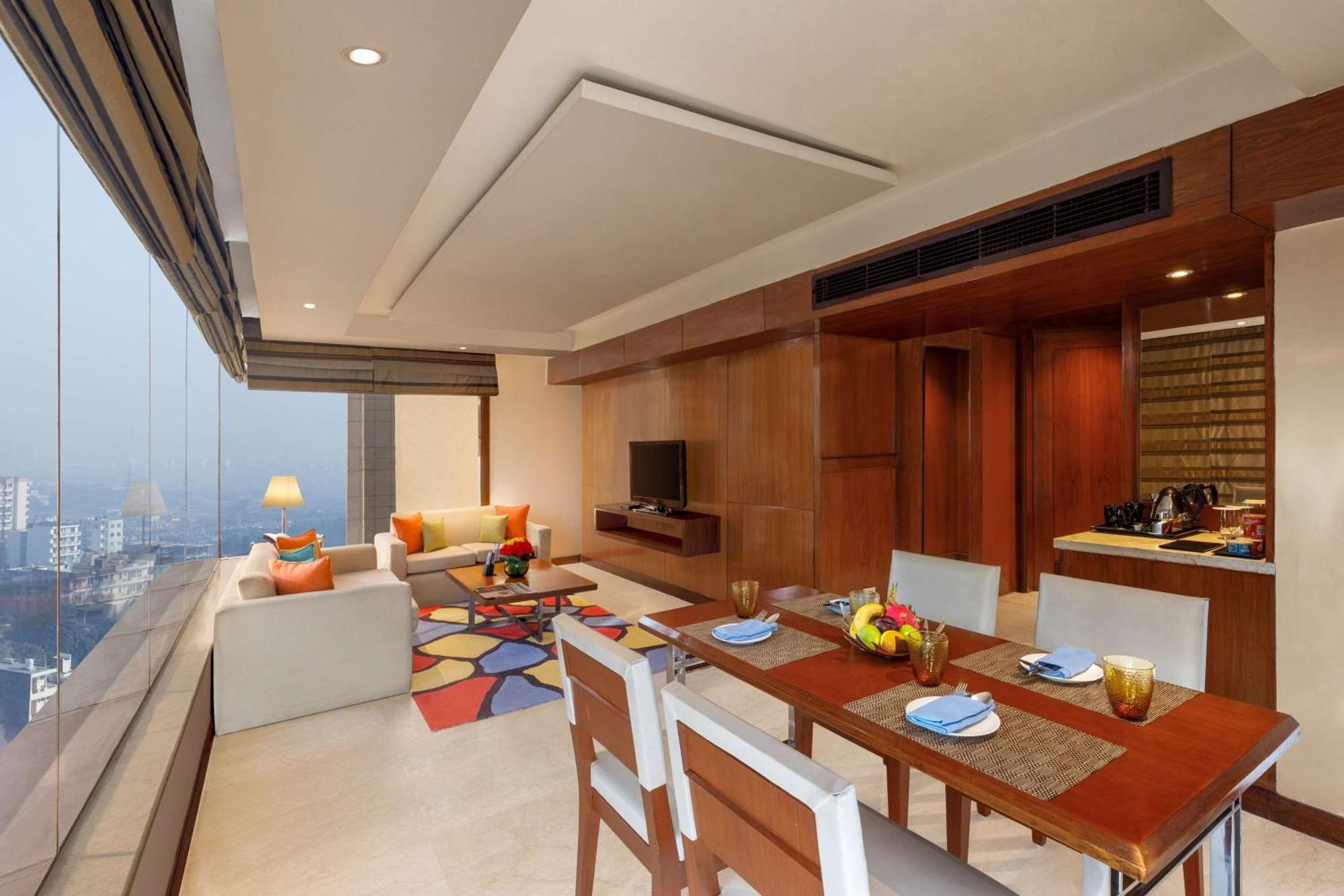 מלון Doubletree By Hilton Gurgaon New Delhi Ncr מראה חיצוני תמונה