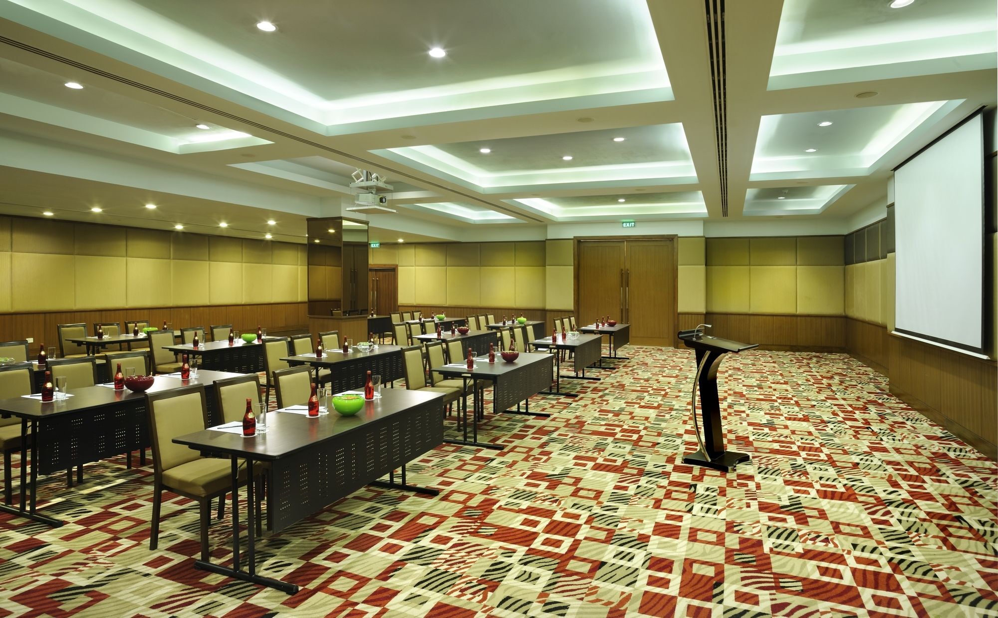 מלון Doubletree By Hilton Gurgaon New Delhi Ncr מראה חיצוני תמונה